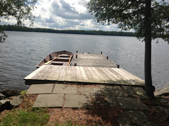 Large dock with excellent swimming